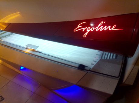 Ergoline solarium in Carramel tanning studios in Kiev. Sunbathe at a discount.