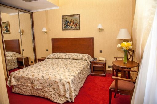 Discounts for accommodation at the Reikartz Kamianets-Podilskyi 4