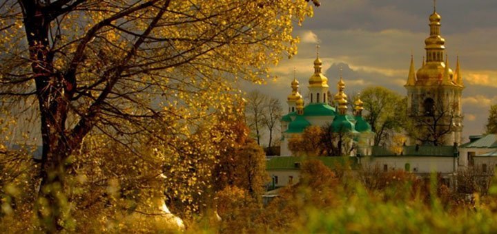 Экскурсия «Мистический трамвайчик» с турфирмой «СикретСити» в Киеве. Резервируйте билеты по акции.