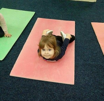 Children's gymnastics in the sports club «Athlete» in the Dnieper. Buy a subscription for the promotion.