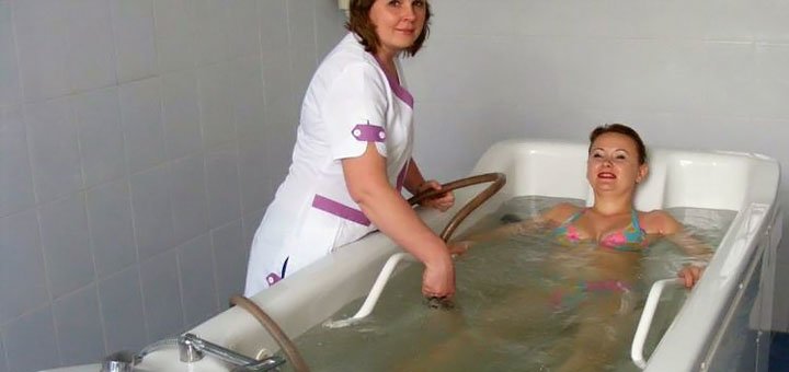 Лікування в Лікувально-реабілітаційному центрі ім. В.Т.Гуца під Києвом. Купити путівку в санаторій зі знижкою. Санаторії під Києвом недорого.