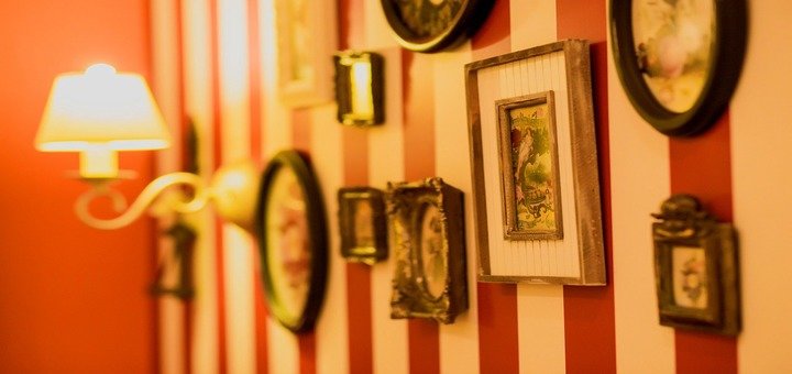 Елементи декору ресторану «ile de france». відвідуйте по акції