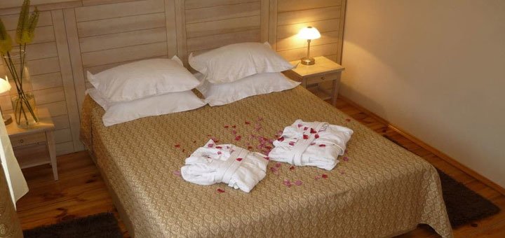 Номер у готелі «Сезони SPA». Забронювати номер зі знижкою. Готелі під Києвом. Купити СПА путівку зі знижкою.