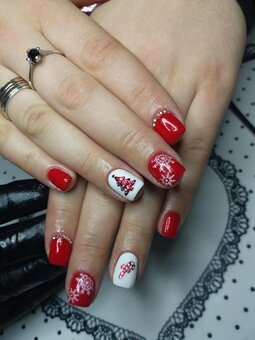 Женский маникюр в салоне красоты Beauty Zone в Николаеве. Записывайтесь со скидкой