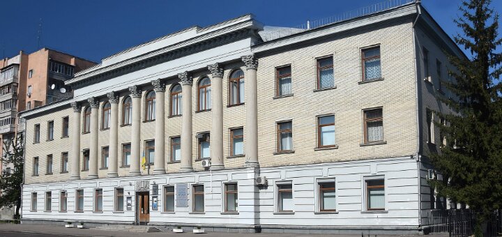 «черкаський обласний художній музей»