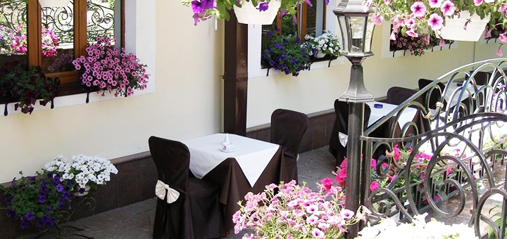 Hotel "Gintama hotel" in Kyiv. Book a room at the Gintama Hotel with a discount. Hotels in the center of Kyiv.