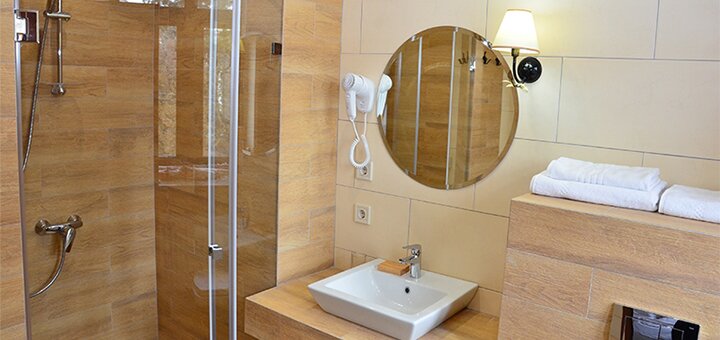 Знижки на відпочинок в premier hotel pochaiv в почаеве17