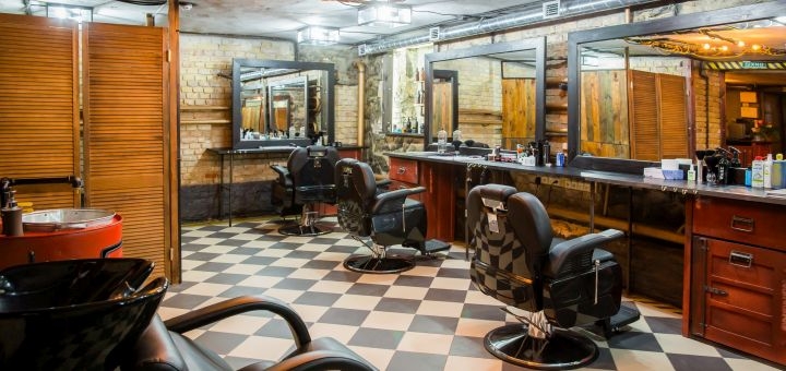 Training at the barbershop “Mr. Colt "in Kiev. Sign up for master classes and barbershop mastery courses at a discount.