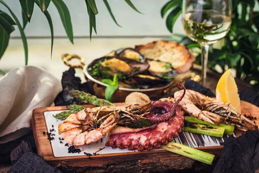 River grill restaurant. visit with a discount