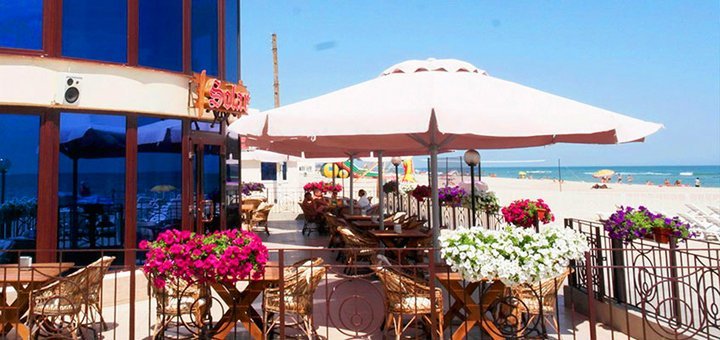 The recreation center "Solar" in Zatoka. Book a room at a discount. Inexpensive vacation in Zatoka. Vacation at sea is inexpensive.