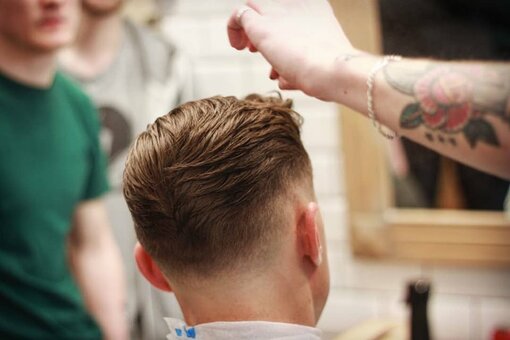Мужская стрижка в Gentlemen's Club Barbershop #1