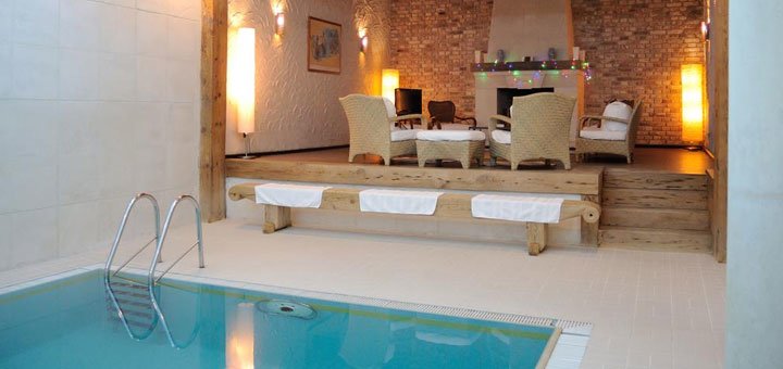 Басейн і сауна в готелі «Grand Hotel Ukraine». Забронювати номер в готелі зі знижкою. Готелі в центрі Дніпра.
