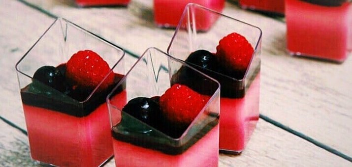 Discount cakes at vacak confectionery shop