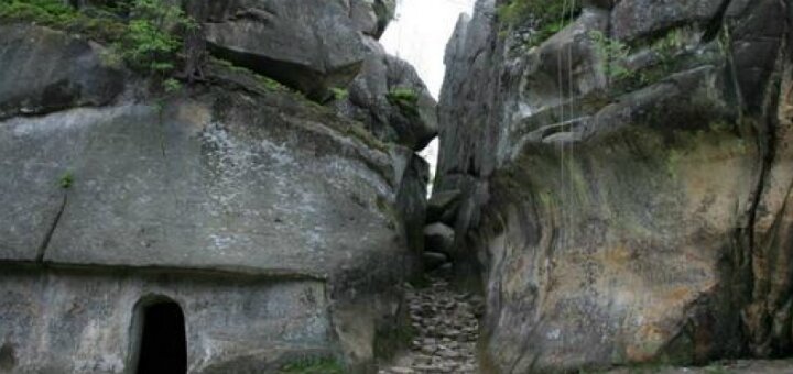 «печера довбуша»