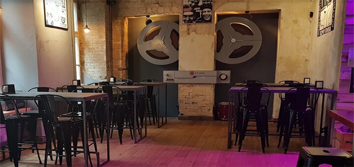 Promotions in discounts in the pub &quot;bratiska&quot;
