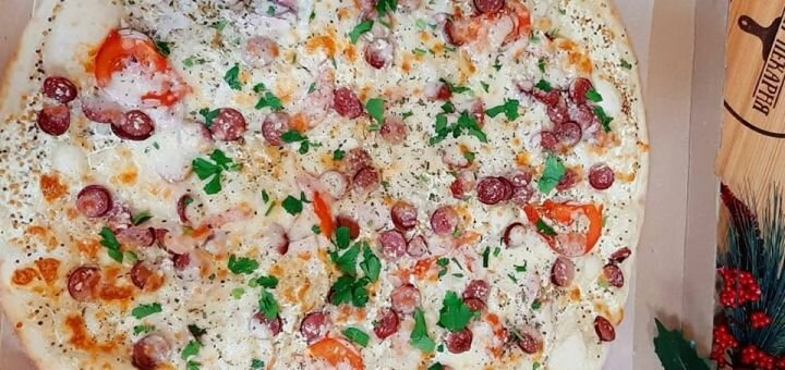 Discount on pizza at the city’s first bakery