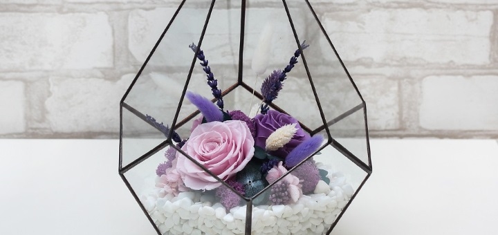 Flower arrangements from the «Floretta» company. the order is inexpensive.