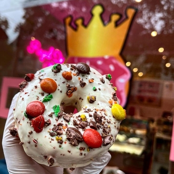 Скидки в кафе «Royal Donuts» 1