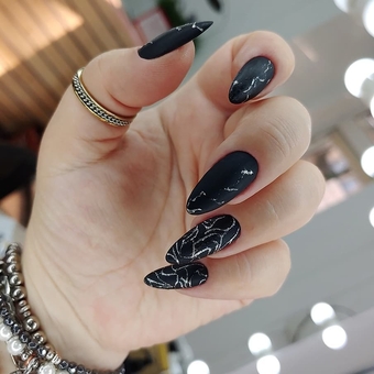 Аппаратный маникюр и педикюр по скидке в Nail studio «RCH»