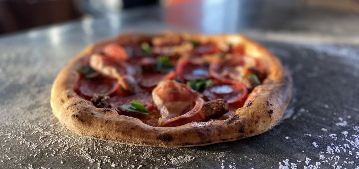 Tutta Pizza кафе во Львове, скидки на меню