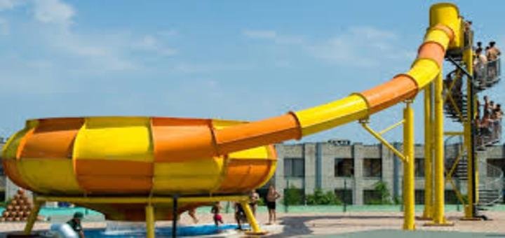 Low prices in the water park "Attica"