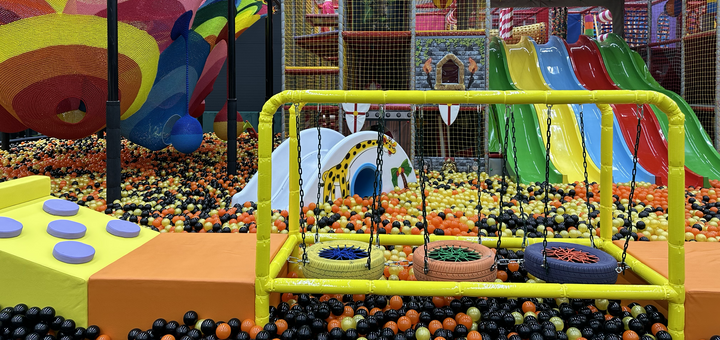 Children's entertainment park Fly Kids on Zdolbunovskaya. Visit for promotion 14