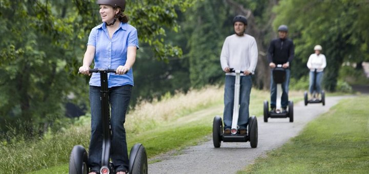 Прогулянки на сігвеях Green Wheels в Києві. Сплачуйте прокат segway акцією.