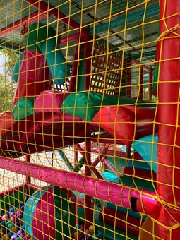 Дитячий парк розваг Kids Zone. Відвідуйте по акції 7