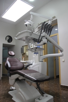 Стоматологічна клініка ApeX Dental Art Clinic 4