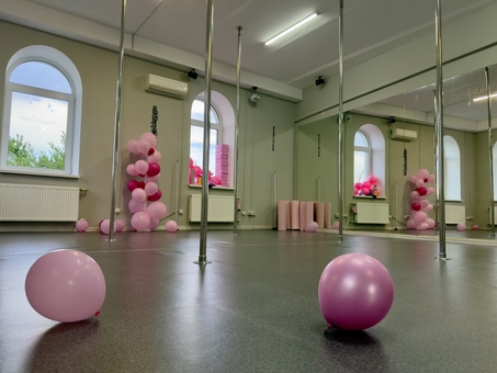 Студия танца на пилоне Pole Stars Studio. Посещайте по акции 7