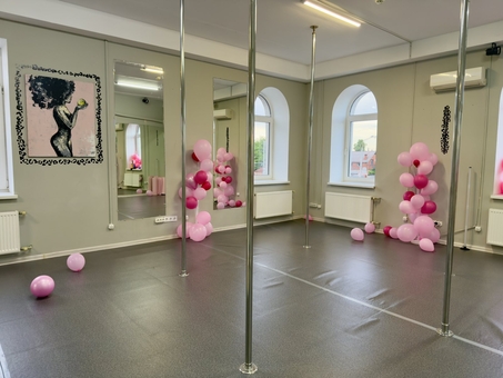 Студия танца на пилоне Pole Stars Studio. Посещайте по акции 8