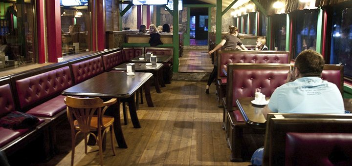 Акції в пабі «John Howard Pub & Whisky Club»