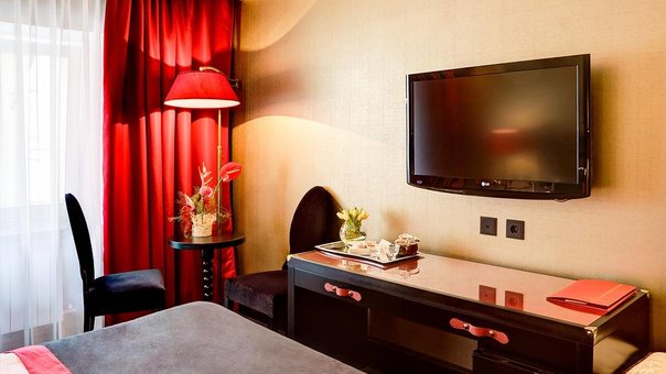 Hotel room "Khreshchatyk". Book a room at a discount