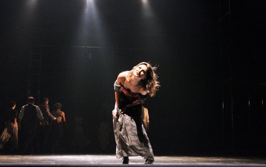 A performance at the kiev academic young theater. buy theater tickets at a discount.