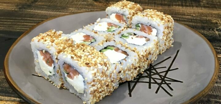 Sushi from QR-Pizza delivery service. Order by promotion