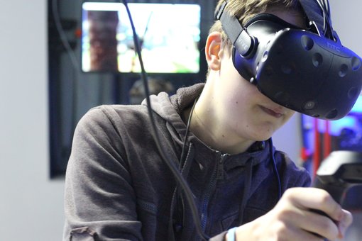 Оренда VR шолома у клубі «MirVR» в Одесі. Замовляйте по знижці.