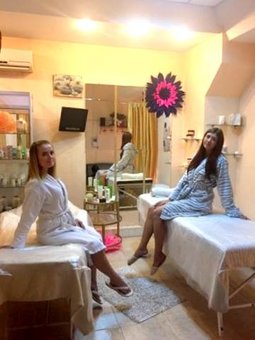 SPA девичник в фито-студии «Комфорт» в Днепре. Записывайтесь на массаж по скидке.