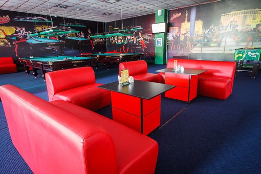 Bowling in the Melrose restaurant chain. Book a table for the promotion