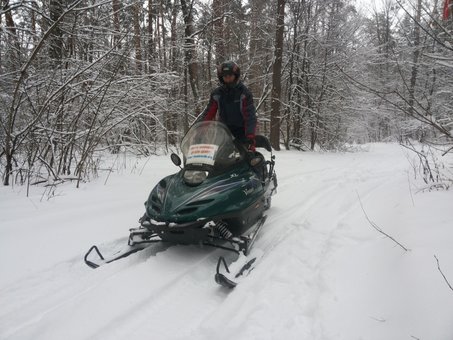 Snowmobile rental in the «Dream for rent» drive center in Kiev. Ride at a discount.