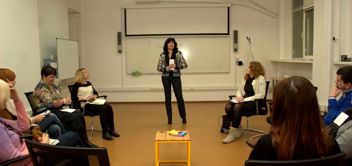 Тренинги по ораторскому искусству от арт-бизнес-тренера Елена Жаворонкова по всей Украине. Заказывайте по акции