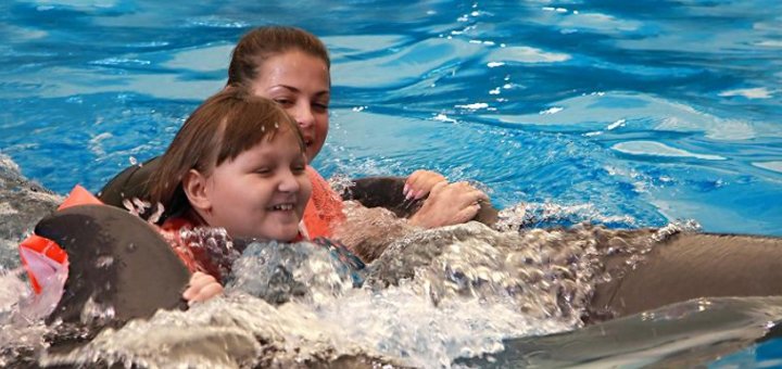 Discounts for swimming with dolphins at the nemo dolphinarium.