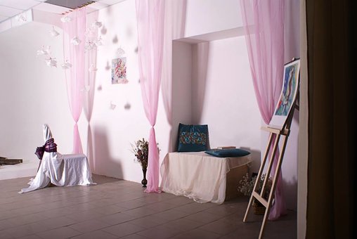 Фотозона в фотостудии «Savoy Art Space» в Киеве. Записаться со скидкой