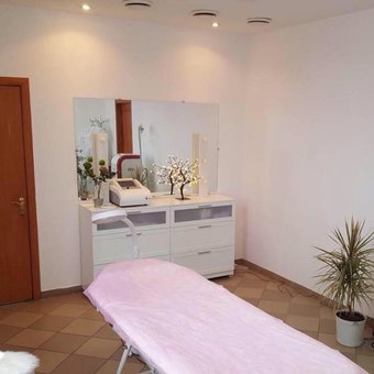 Cosmetology cabinet in the Polaris beauty studio in Nikolaev. Sign up for laser hair removal for a promotion.