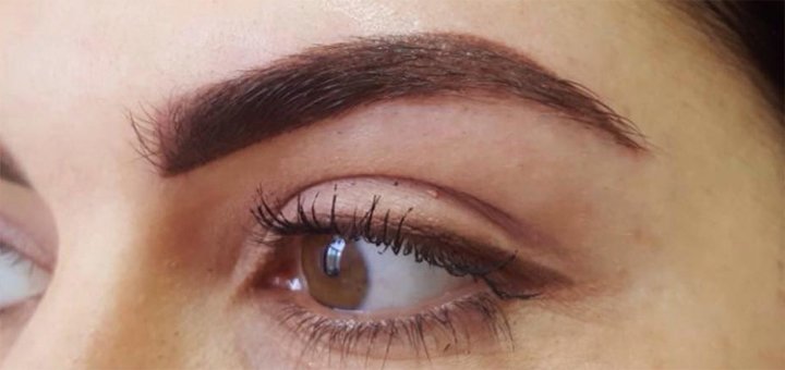 Eyebrow tattooing in the Polaris beauty salon in Nikolaev. Sign up for permanent makeup for a promotion.