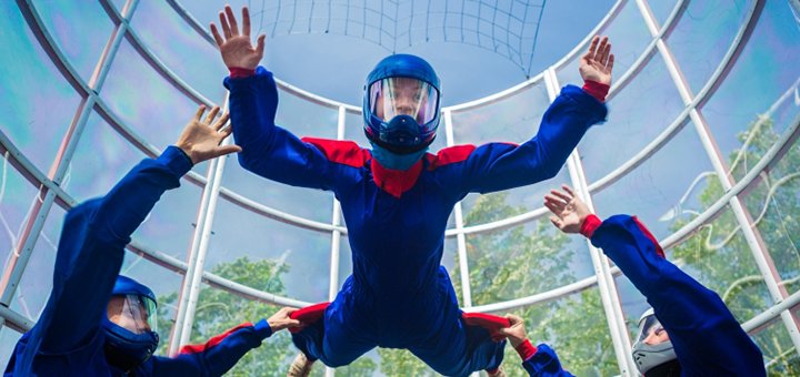 Flights in a wind tunnel in kiev