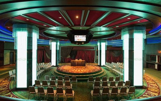 Бальный зал в отеле «Premier Palace Hotel Kharkiv» во Львове. Забронировать номер недорого